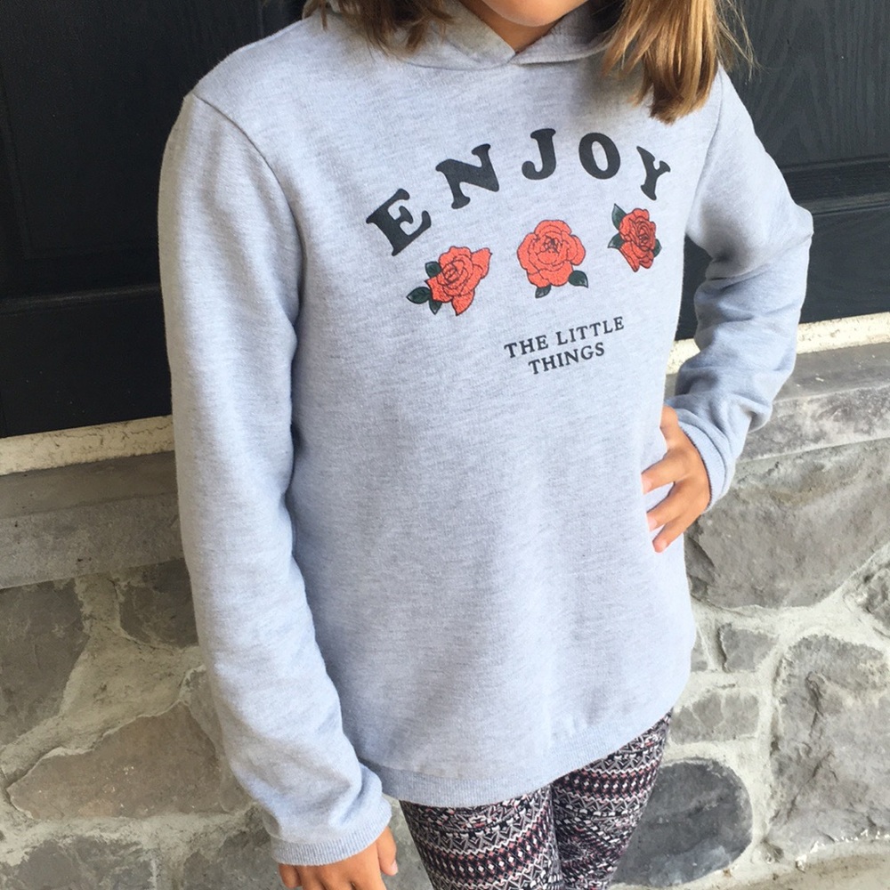 Enjoy the little things sweatshirt.